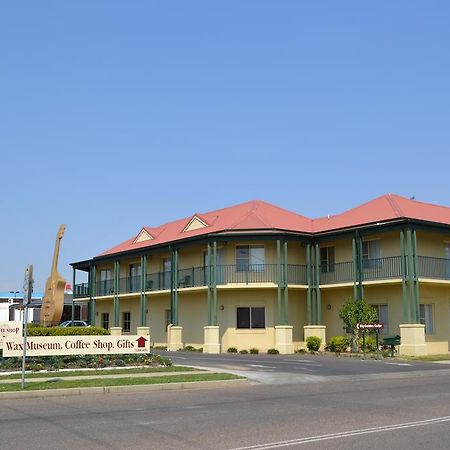 金色吉他汽车旅馆 塔姆沃思 外观 照片